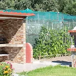 Adam House-castle View Tatil Evi *